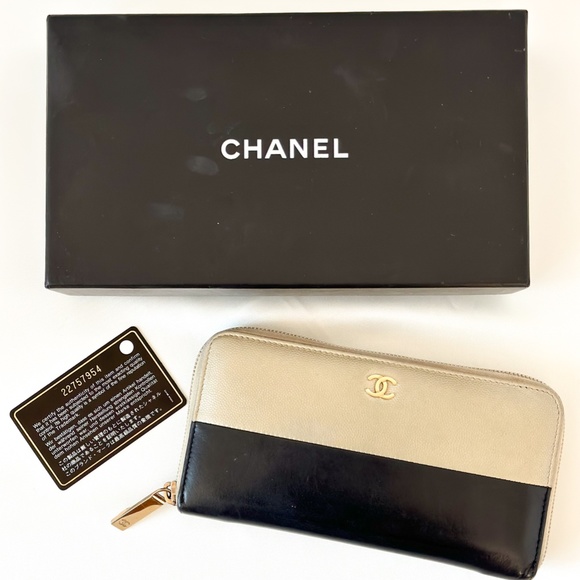 CHANEL Handbags - Chanel Zip Leather Wallet
